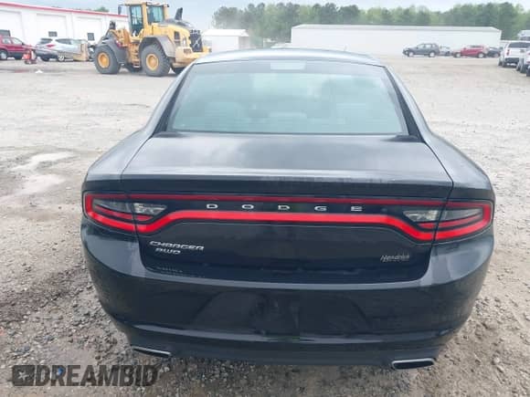 2016 Dodge Charger SE z VIN 2C3CDXFG4GH294267, wystawiony jako IAAI lot #41887393 z przebiegiem 117 649 mil mil oraz . Historia ofert i sprzedaży dostępna na DreamBid. Obrazek 16.