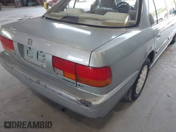 1992 Honda Accord LX with VIN JHMCB7658NC016387, listed as a IAAI auction lot 42682778 with 113,566 mi miles and . Bid and sale history available at DreamBid. Image 13.