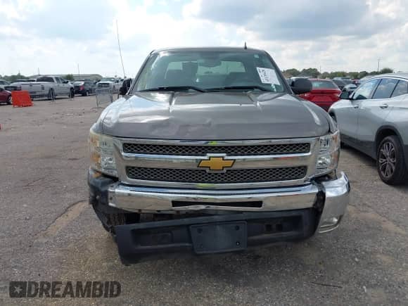 2012 Chevrolet Silverado 1500 LS z VIN 3GCPCREA1CG237415, wystawiony jako IAAI lot #43135420 z przebiegiem 215 687 mil mil oraz . Historia ofert i sprzedaży dostępna na DreamBid. Obrazek 12.