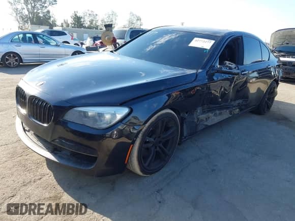 2013 BMW 7 Series 750i with VIN WBAYA8C53DD227703, listed as a IAAI auction lot 42772277 with 109,410 mi miles and . Bid and sale history available at DreamBid. Image 2.