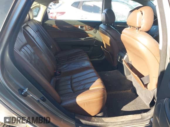 2011 Hyundai Equus Signature z VIN KMHGH4JF1BU034473, wystawiony jako IAAI lot #41263133 z przebiegiem 251 228 mil mil oraz . Historia ofert i sprzedaży dostępna na DreamBid. Obrazek 8.