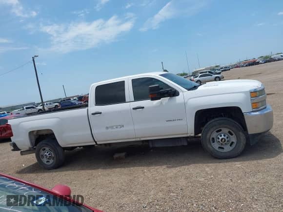 2016 Chevrolet Silverado 2500HD Work Truck с VIN 1GC1KUE88GF163927, выставлен на аукционе IAAI как лот 42251666 с пробегом 160 172 миль миль и . История ставок и продаж доступна на DreamBid. Изображение 12.