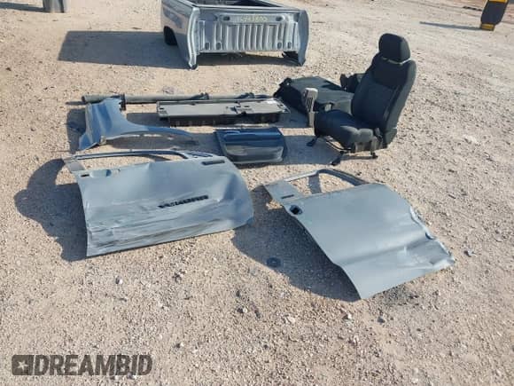 2018 Toyota Tundra SR с VIN 5TFUW5F1XJX752861, выставлен на аукционе IAAI как лот 42443800 с пробегом 72 547 миль миль и . История ставок и продаж доступна на DreamBid. Изображение 22.