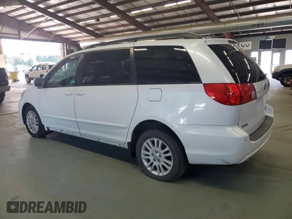 2010 Toyota Sienna XLE с VIN 5TDDK4CC7AS029499, выставлен на аукционе Copart как лот 67858935 с пробегом 227 184 миль миль и Чистый • Clean title. История ставок и продаж доступна на DreamBid. Изображение 2.