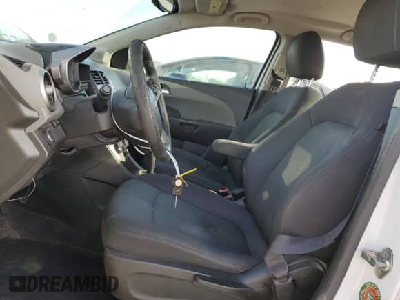 2012 Chevrolet Sonic LT с VIN 1G1JC5SH2C4144246, выставлен на аукционе Copart как лот 69415075 с пробегом 153 251 миль миль и Чистый • Clean title. История ставок и продаж доступна на DreamBid. Изображение 7.