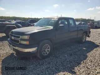 2007 Chevrolet Silverado 1500 Work Truck with VIN 1GCEC19X07Z123077, listed as a Copart auction lot 85562425 with 331,399 mi miles and Salvage title. Bid and sale history available at DreamBid. Image 1.