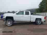 2019 Chevrolet Silverado 1500 LT z VIN 2GCVKPEC8K1193355, wystawiony jako IAAI lot #43286587 z przebiegiem 192 769 mil mil oraz . Historia ofert i sprzedaży dostępna na DreamBid. Obrazek 14.
