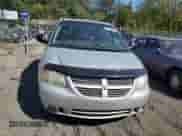 2006 Dodge Grand Caravan SXT z VIN 2D4GP44L66R687380, wystawiony jako Copart lot #85147785 z przebiegiem 187 376 mil mil oraz Szkoda całkowita • Salvage title. Historia ofert i sprzedaży dostępna na DreamBid. Obrazek 5.
