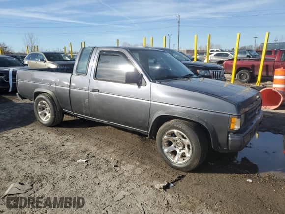 1992 Nissan Frontier with VIN 1N6SD16S3NC371152, listed as a Copart auction lot 47253515 with 1,458,870 mi miles and Non repairable. Bid and sale history available at DreamBid. Image 4.