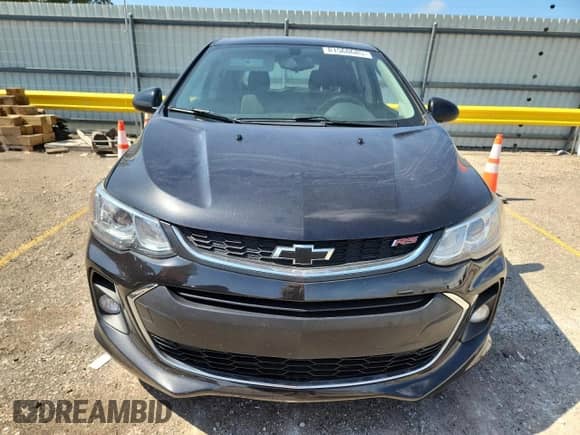 2020 Chevrolet Sonic LT z VIN 1G1JD6SB8L4108589, wystawiony jako Copart lot #81560685 z przebiegiem 56 179 mil mil oraz Szkoda całkowita • Salvage title. Historia ofert i sprzedaży dostępna na DreamBid. Obrazek 5.