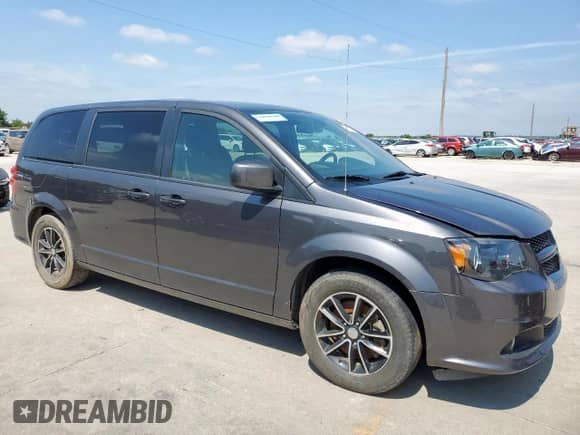 2019 Dodge Grand Caravan SE 35th Anniversary Edition with VIN 2C4RDGBG1KR590698, listed as a Copart auction lot 59850485 with 131,818 mi miles and Clean title. Bid and sale history available at DreamBid. Image 4.