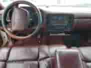 1994 Chevrolet Caprice с VIN 1G1BN52W5RR190954, выставлен на аукционе Copart как лот 37141564 с пробегом Не указан миль и Списание • Salvage title. История ставок и продаж доступна на DreamBid. Изображение 8.