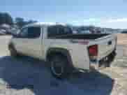 2019 Toyota Tacoma TRD Off Road z VIN 3TMCZ5AN9KM282522, wystawiony jako Copart lot #85939905 z przebiegiem 89 447 mil mil oraz Nie do naprawy • Non repairable. Historia ofert i sprzedaży dostępna na DreamBid. Obrazek 2.