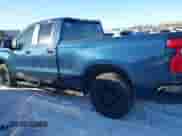 2019 Chevrolet Silverado 1500 LT z VIN 1GCRYDEK3KZ313060, wystawiony jako IAAI lot #41633134 z przebiegiem 141 748 mil mil oraz . Historia ofert i sprzedaży dostępna na DreamBid. Obrazek 15.