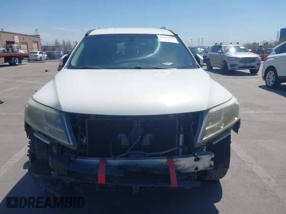 2013 Nissan Pathfinder SV with VIN 5N1AR2MN2DC657541, listed as a IAAI auction lot 41905930 with 311,578 mi miles and . Bid and sale history available at DreamBid. Image 13.