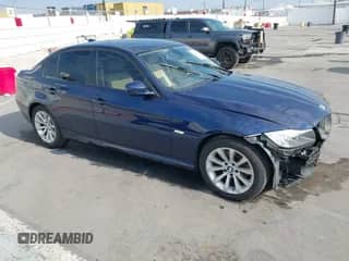 2011 BMW 3 Series 328i с VIN WBAPH5C59BA446489, выставлен на аукционе IAAI как лот 42726525 с пробегом 56 121 миль миль и . История ставок и продаж доступна на DreamBid. Изображение 1.