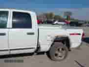 2008 Dodge 1500 SLT z VIN 1D7HU18NX8S632295, wystawiony jako IAAI lot #43440312 z przebiegiem 254 066 mil mil oraz . Historia ofert i sprzedaży dostępna na DreamBid. Obrazek 14.