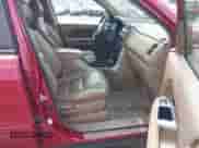 2006 Honda Pilot EX-L with VIN 5FNYF18576B008419, listed as a IAAI auction lot 42930151 with 240,277 mi miles and . Bid and sale history available at DreamBid. Image 5.