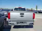 2018 Chevrolet Colorado 2WD Work Truck с VIN 1GCHSBEA0J1251445, выставлен на аукционе IAAI как лот 43414075 с пробегом 121 882 миль миль и . История ставок и продаж доступна на DreamBid. Изображение 16.