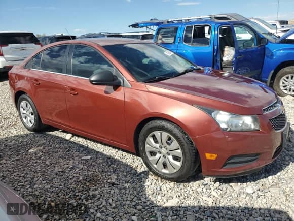2012 Chevrolet Cruze LS с VIN 1G1PC5SH1C7403978, выставлен на аукционе Copart как лот 85555635 с пробегом 176 796 миль миль и Списание • Salvage title. История ставок и продаж доступна на DreamBid. Изображение 4.