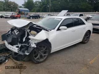 2022 Chrysler 300 Touring L с VIN 2C3CCADG5NH187065, выставлен на аукционе Copart как лот 58358895 с пробегом 71 778 миль миль и Чистый • Clean title. История ставок и продаж доступна на DreamBid. Изображение 1.