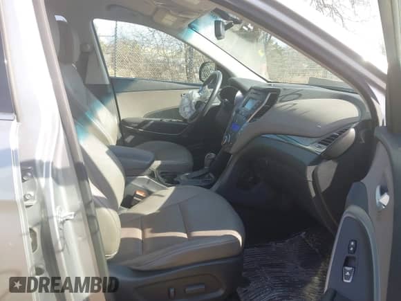 2015 Hyundai Santa Fe Limited with VIN KM8SNDHF1FU111101, listed as a IAAI auction lot 41752252 with 105,200 mi miles and . Bid and sale history available at DreamBid. Image 5.