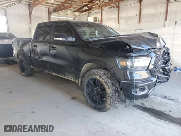 2022 Ram 1500 Big Horn z VIN 1C6SRFFT3NN139723, wystawiony jako Copart lot #84616785 z przebiegiem 146 106 mil mil oraz Czysty tytuł • Clean title. Historia ofert i sprzedaży dostępna na DreamBid. Obrazek 4.