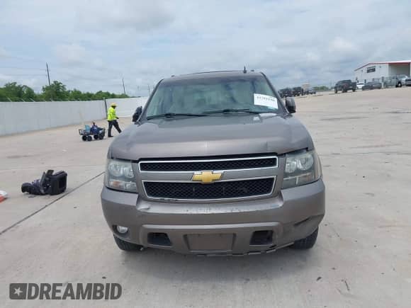 2012 Chevrolet Suburban LT с VIN 1GNSCJE00CR190713, выставлен на аукционе IAAI как лот 42781190 с пробегом 275 093 миль миль и . История ставок и продаж доступна на DreamBid. Изображение 12.