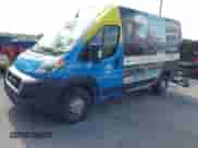 2022 Ram ProMaster Cargo z VIN 3C6LRVBG2NE119197, wystawiony jako IAAI lot #42045262 z przebiegiem 72 484 mil mil oraz . Historia ofert i sprzedaży dostępna na DreamBid. Obrazek 2.