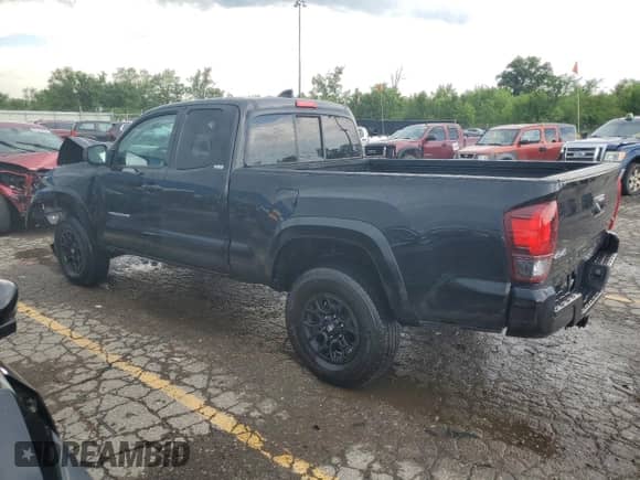 2022 Toyota Tacoma SR z VIN 3TYSZ5AN0NT077417, wystawiony jako Copart lot #62022335 z przebiegiem 9 254 mil mil oraz Nie do naprawy • Non repairable. Historia ofert i sprzedaży dostępna na DreamBid. Obrazek 2.