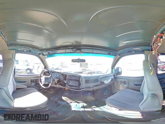 2001 Chevrolet Express с VIN 1GAGG25R411191665, выставлен на аукционе Copart как лот 49011535 с пробегом Не указан миль и Списание • Salvage title. История ставок и продаж доступна на DreamBid. Изображение 14.