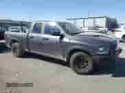 2023 Ram 1500 Warlock z VIN 1C6RR6GT8PS574903, wystawiony jako Copart lot #74009434 z przebiegiem 24 732 mil mil oraz Szkoda całkowita • Salvage title. Historia ofert i sprzedaży dostępna na DreamBid. Obrazek 4.