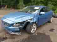 2015 Volvo S60 T5 Premier с VIN YV1612TK8F1334127, выставлен на аукционе IAAI как лот 42887031 с пробегом 101 981 миль миль и . История ставок и продаж доступна на DreamBid. Изображение 6.