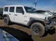 2024 Jeep Wrangler Willys с VIN 1C4PJXDN5RW109963, выставлен на аукционе Copart как лот 44805015 с пробегом 13 578 миль миль и Списание • Salvage title. История ставок и продаж доступна на DreamBid. Изображение 4.