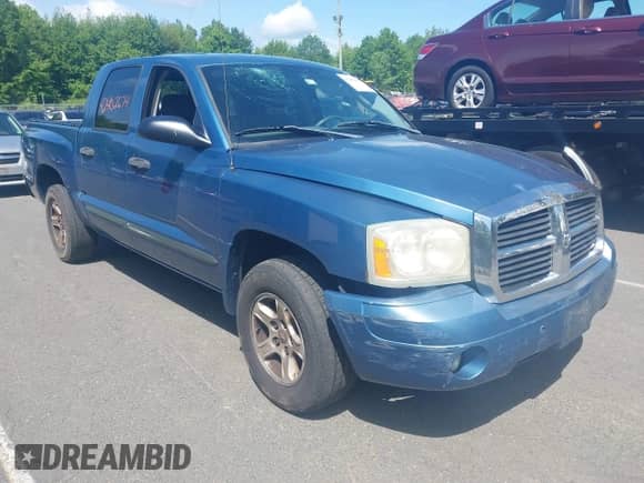 2005 Dodge Dakota SLT с VIN 1D7HE48K55S329909, выставлен на аукционе IAAI как лот 42402674 с пробегом 175 895 миль миль и . История ставок и продаж доступна на DreamBid. Изображение 1.