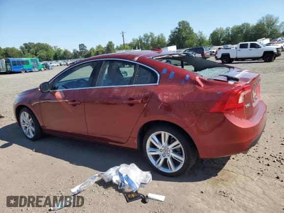 2013 Volvo S60 T6 R-Design Platinum с VIN YV1902FH0D2174865, выставлен на аукционе Copart как лот 65460525 с пробегом 42 798 миль миль и Списание • Salvage title. История ставок и продаж доступна на DreamBid. Изображение 2.