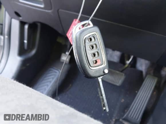 2014 Hyundai Santa Fe с VIN 5XYZU3LB0EG125365, выставлен на аукционе IAAI как лот 43201476 с пробегом 285 727 миль миль и . История ставок и продаж доступна на DreamBid. Изображение 11.