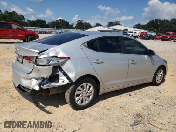 2018 Hyundai Elantra SE with VIN 5NPD74LF3JH335679, listed as a Copart auction lot 69553615 with 90,159 mi miles and Salvage title. Bid and sale history available at DreamBid. Image 3.