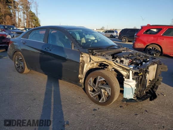 2024 Hyundai Elantra Limited z VIN KMHLP4DG3RU649607, wystawiony jako Copart lot #87788645 z przebiegiem 21 348 mil mil oraz Szkoda całkowita • Salvage title. Historia ofert i sprzedaży dostępna na DreamBid. Obrazek 4.