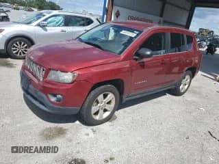 2014 Jeep Compass Sport z VIN 1C4NJDBB2ED623581, wystawiony jako Copart lot #84619725 z przebiegiem 87 506 mil mil oraz Szkoda całkowita • Salvage title. Historia ofert i sprzedaży dostępna na DreamBid. Obrazek 1.