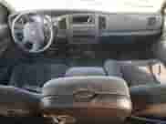 2004 Dodge 1500 SLT z VIN 1D7HA18N04S765232, wystawiony jako Copart lot #49992625 z przebiegiem 270 908 mil mil oraz Szkoda całkowita • Salvage title. Historia ofert i sprzedaży dostępna na DreamBid. Obrazek 8.