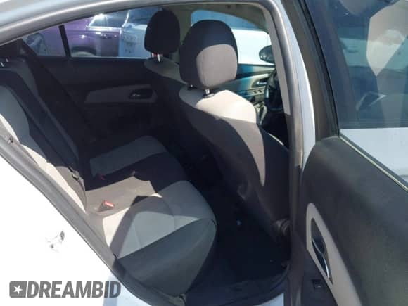 2014 Chevrolet Cruze LS с VIN 1G1PA5SH2E7474700, выставлен на аукционе IAAI как лот 42858524 с пробегом 134 831 миль миль и . История ставок и продаж доступна на DreamBid. Изображение 8.