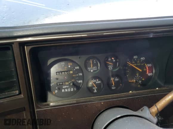 1985 Chevrolet El Camino z VIN 3GCCW80H2FS917457, wystawiony jako Copart lot #76519754 z przebiegiem 53 850 mil mil oraz Szkoda całkowita • Salvage title. Historia ofert i sprzedaży dostępna na DreamBid. Obrazek 9.