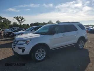 2018 Ford Explorer XLT с VIN 1FM5K8D8XJGB69736, выставлен на аукционе Copart как лот 69401535 с пробегом 135 609 миль миль и Списание • Salvage title. История ставок и продаж доступна на DreamBid. Изображение 1.