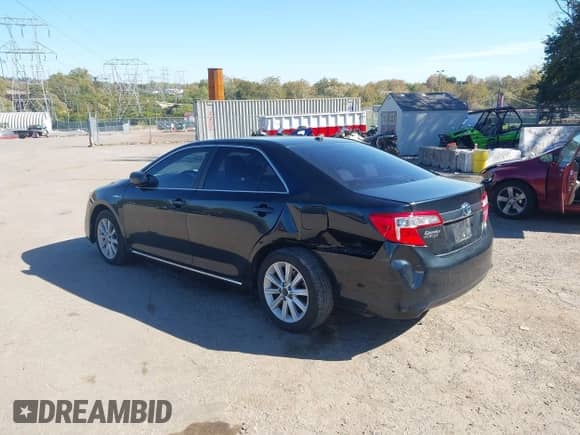 2013 Toyota Camry LE z VIN 4T1BD1FK8DU083389, wystawiony jako IAAI lot #43500060 z przebiegiem 201 004 mil mil oraz . Historia ofert i sprzedaży dostępna na DreamBid. Obrazek 3.