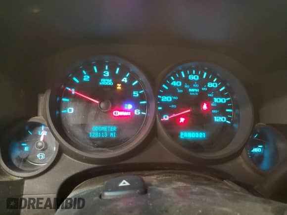 2011 GMC Sierra 1500 SL z VIN 1GTR2UEA6BZ412352, wystawiony jako Copart lot #52374625 z przebiegiem 128 113 mil mil oraz Szkoda całkowita • Salvage title. Historia ofert i sprzedaży dostępna na DreamBid. Obrazek 9.