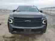 2023 Chevrolet Suburban RST z VIN 1GNSKEKD3PR336948, wystawiony jako Copart lot #81341174 z przebiegiem 30 124 mil mil oraz Szkoda całkowita • Salvage title. Historia ofert i sprzedaży dostępna na DreamBid. Obrazek 5.