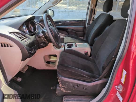 2013 Dodge Grand Caravan SXT with VIN 2C4RDGCGXDR633730, listed as a Copart auction lot 64557035 with 77,913 mi miles and Salvage title. Bid and sale history available at DreamBid. Image 7.