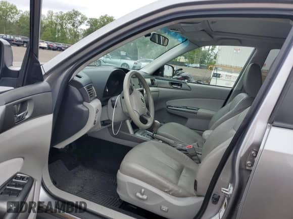 2011 Subaru Forester X Limited z VIN JF2SHAFC9BH714983, wystawiony jako Copart lot #64743385 z przebiegiem 83 771 mil mil oraz Szkoda całkowita • Salvage title. Historia ofert i sprzedaży dostępna na DreamBid. Obrazek 7.