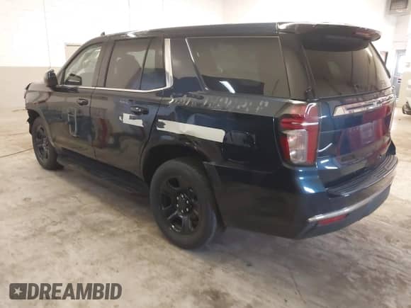 2023 Chevrolet Tahoe Commercial z VIN 1GNSCLED8PR211103, wystawiony jako IAAI lot #41475687 z przebiegiem 16 445 mil mil oraz . Historia ofert i sprzedaży dostępna na DreamBid. Obrazek 3.